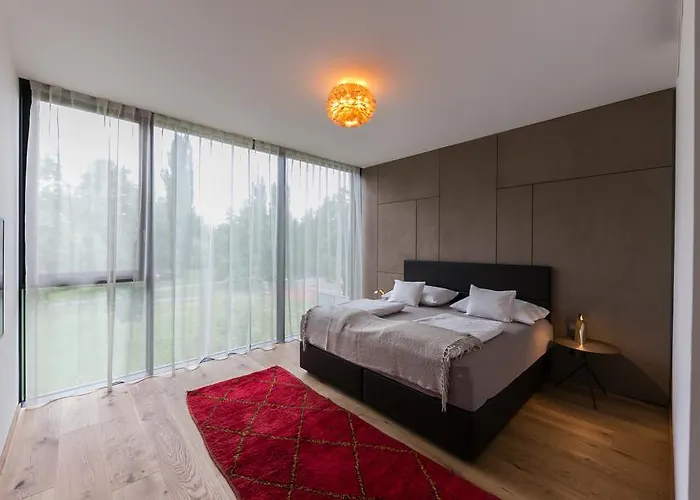 Apartment Parksuites *