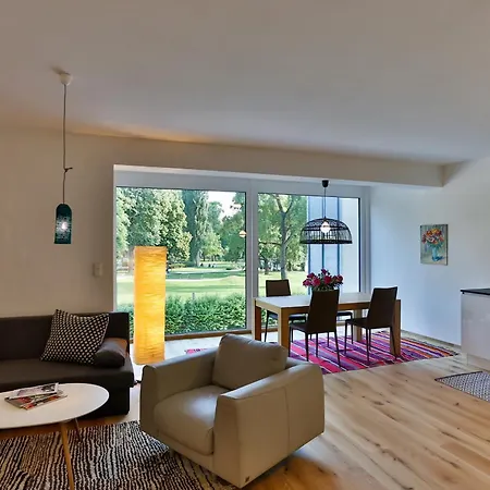 Apartament Parksuites