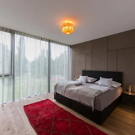 Apartament Parksuites *