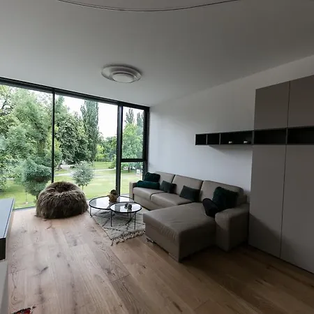 Apartament Parksuites