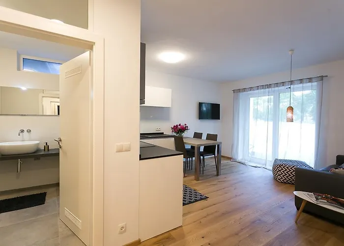 Parksuites Apartment *